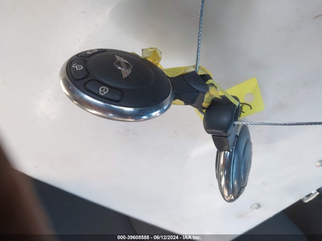 2011 MINI COOPER S WMWSV3C58BTY24698 Photo 10