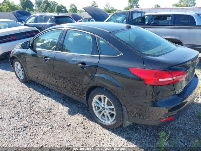 Ford FOCUS SE 2016 1FADP3F28GL215843 Image 3
