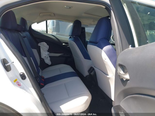 JTHU9JBH7K2011910 Lexus UX 250H