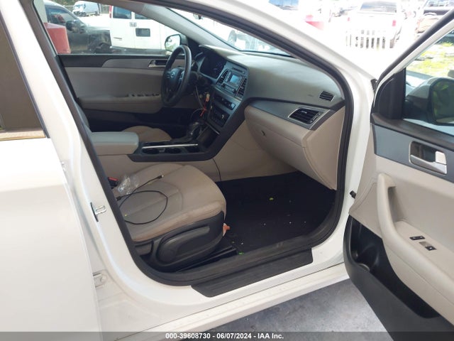 Hyundai SONATA SE 2015 5NPE24AF9FH077682 Image 5