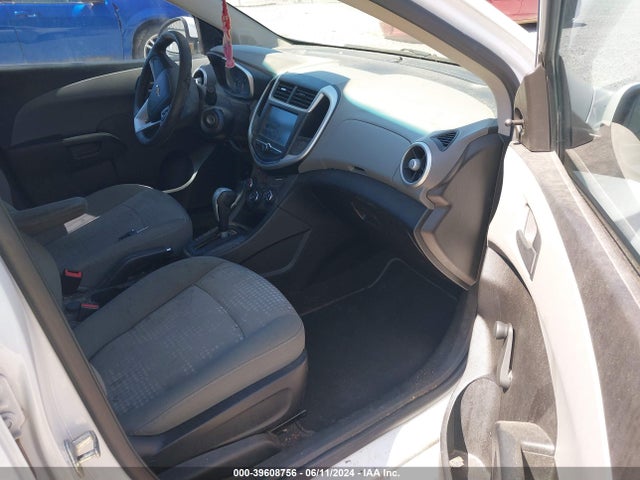 Chevrolet Sonic Ls Auto 2017 1G1JB5SH0H4165896 Image 5