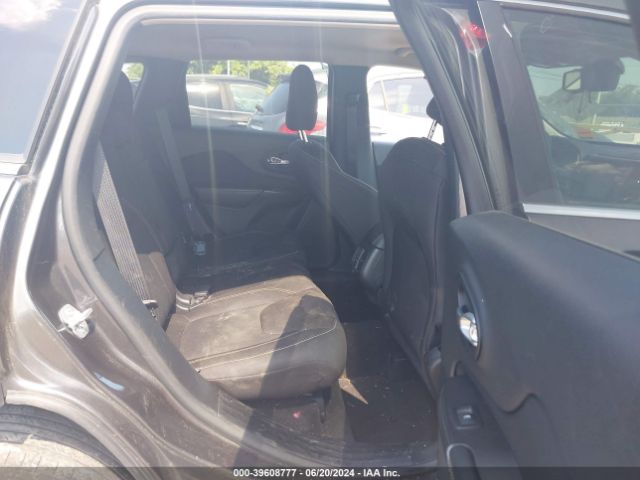 1C4PJMCB9FW514483 Jeep Cherokee Latitude