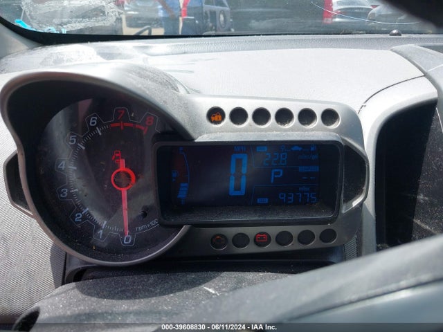 Chevrolet Sonic Lt Auto 2015 1G1JC5SH4F4116212 Image 7
