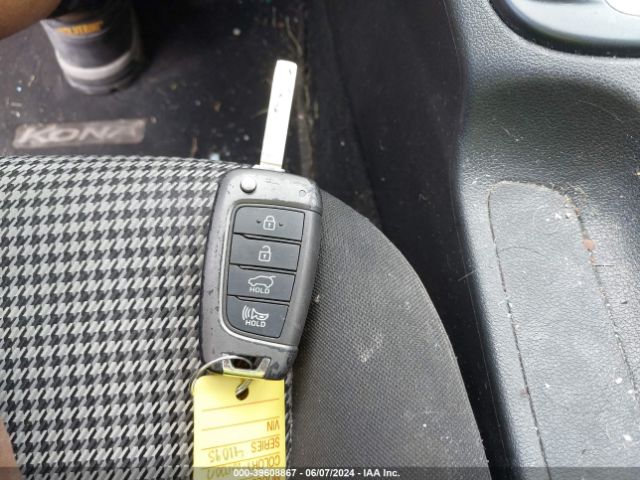 KM8K1CAA3MU676872 Hyundai Kona Se