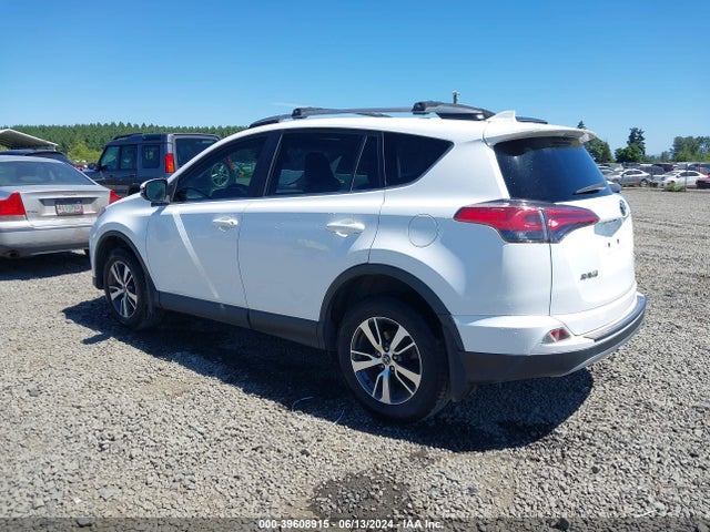 Toyota Rav4 Xle 2018 2T3RFREV8JW851622 Image 3