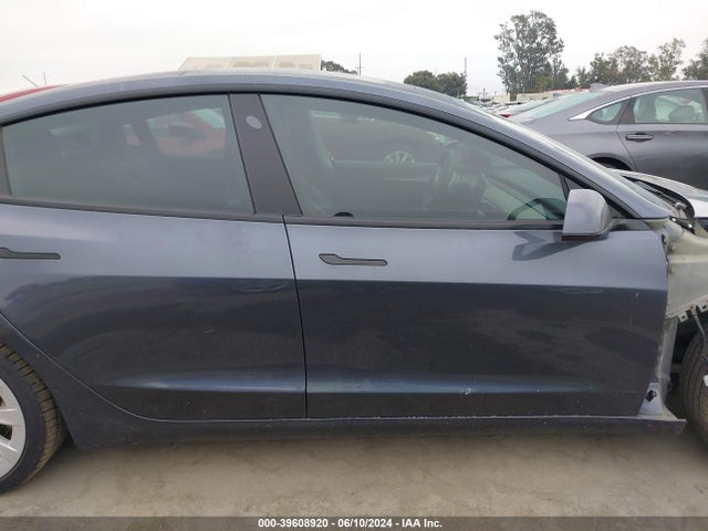 Tesla Model 3 Long Range Dual Motor All-wheel Drive 2021 5YJ3E1EB5MF044372 Image 14