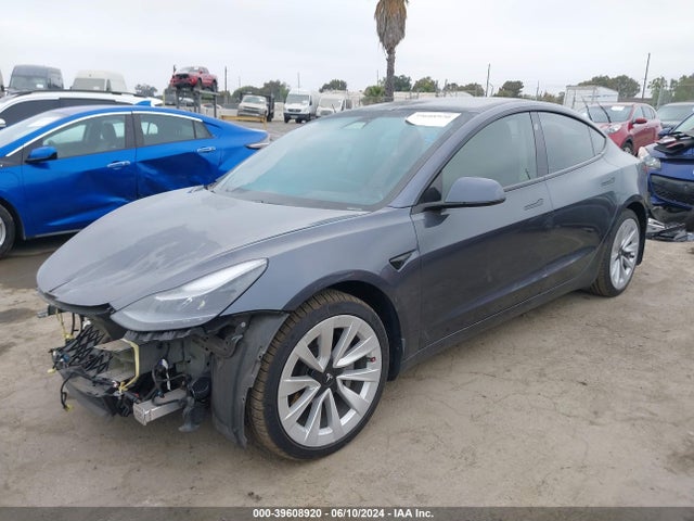 Tesla Model 3 Long Range Dual Motor All-wheel Drive 2021 5YJ3E1EB5MF044372 Image 2