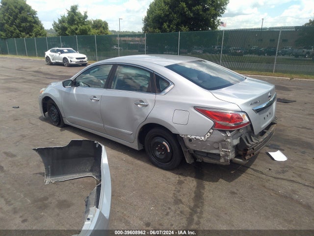 Nissan Altima 2.5 S 2015 1N4AL3AP3FC451719 Image 3