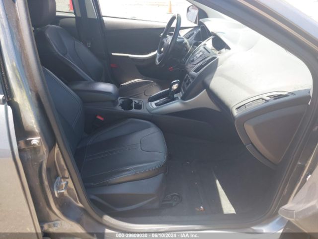 1FADP3K26EL153054 Ford FOCUS SE