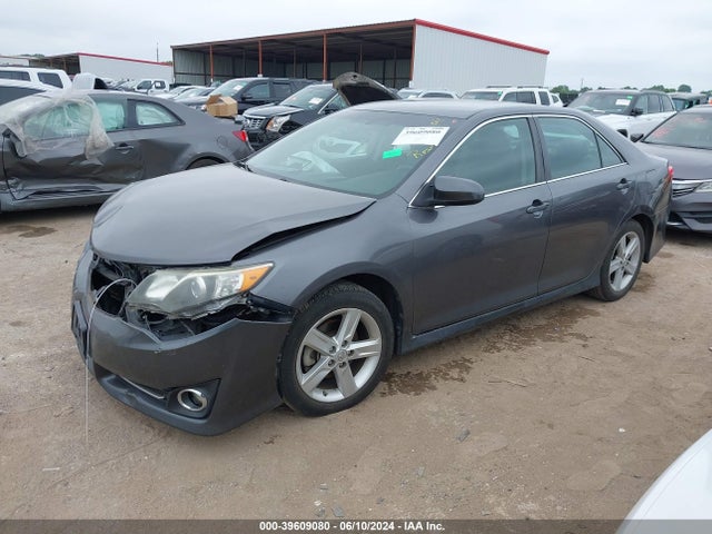 Toyota CAMRY SE 2014 4T1BF1FKXEU355775 Image 2
