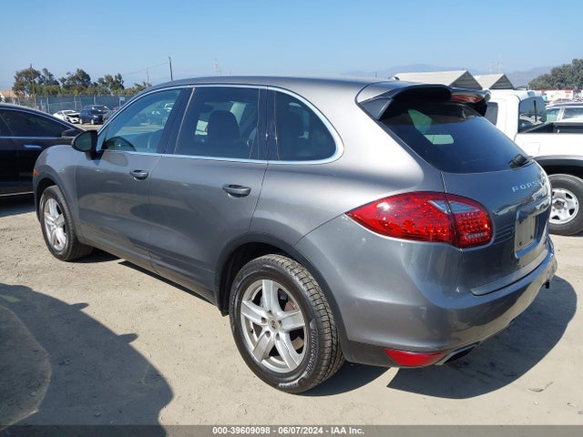 2012 PORSCHE CAYENNE WP1AA2A22CLA10009 Photo 2