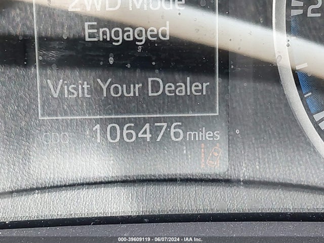 Toyota RAV4 LE 2017 JTMBFREV9HJ152896 Image 16