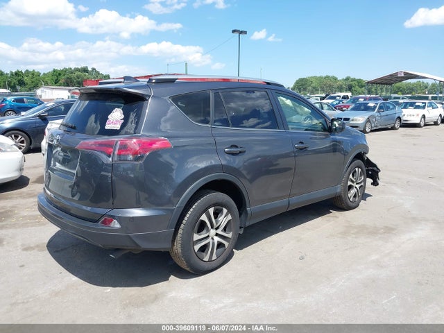 Toyota RAV4 LE 2017 JTMBFREV9HJ152896 Image 4