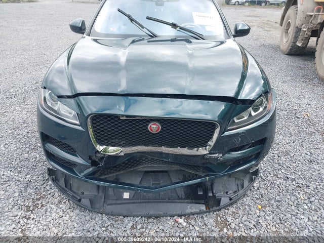 2018 JAGUAR F-PACE SADCJ2FX7JA281899 Photo 5