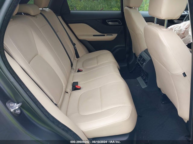 2018 JAGUAR F-PACE SADCJ2FX7JA281899 Photo 7