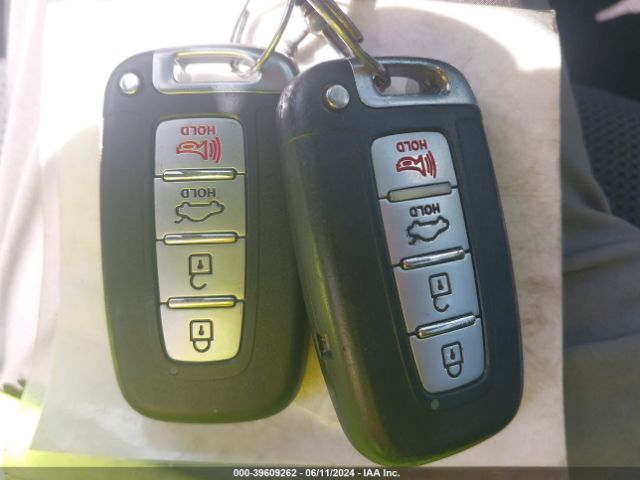 5NPEC4AC8EH818163 Hyundai SONATA SE