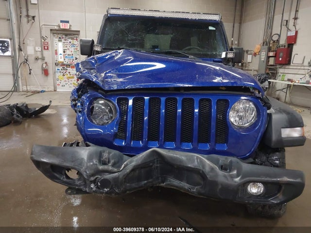 1C4HJXDG1JW182175 Jeep Wrangler Unlimited Sport 4x4