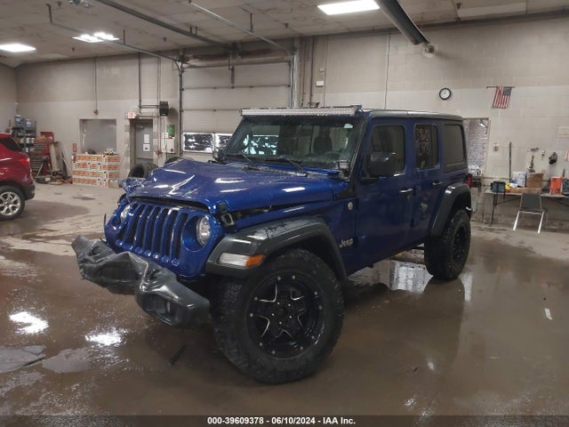 1C4HJXDG1JW182175 Jeep Wrangler Unlimited Sport 4x4