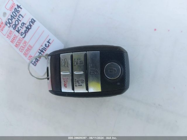 KNDMB5C11H6331627 KIA SEDONA LX