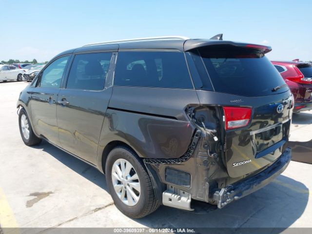 KNDMB5C11H6331627 KIA SEDONA LX