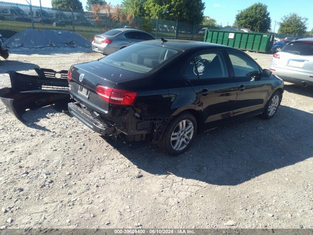 3VW2K7AJ2FM351692 Volkswagen Jetta 2.0l S
