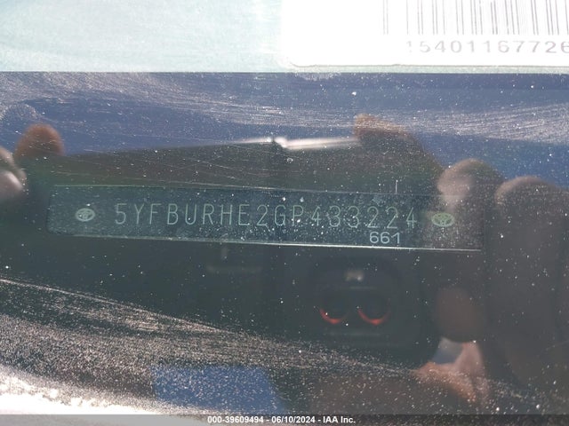 Toyota COROLLA LE 2016 5YFBURHE2GP433224 Image 9