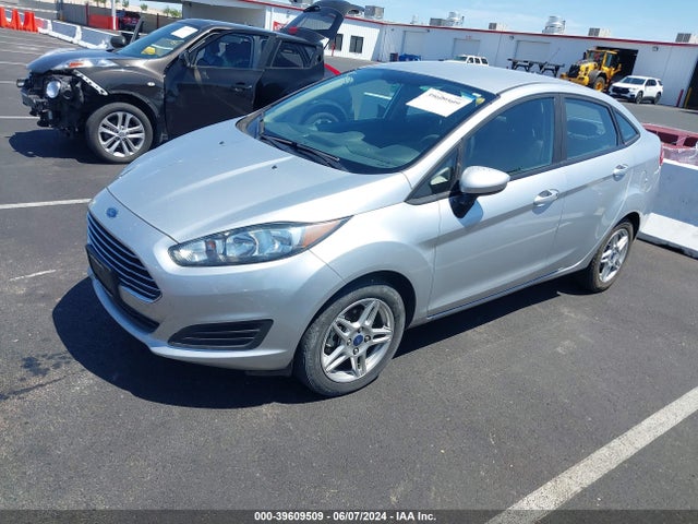 Ford FIESTA SE 2017 3FADP4BJ7HM112822 Image 2