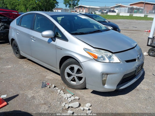 Toyota Prius Two 2014 JTDKN3DU2E1770940 Image 1
