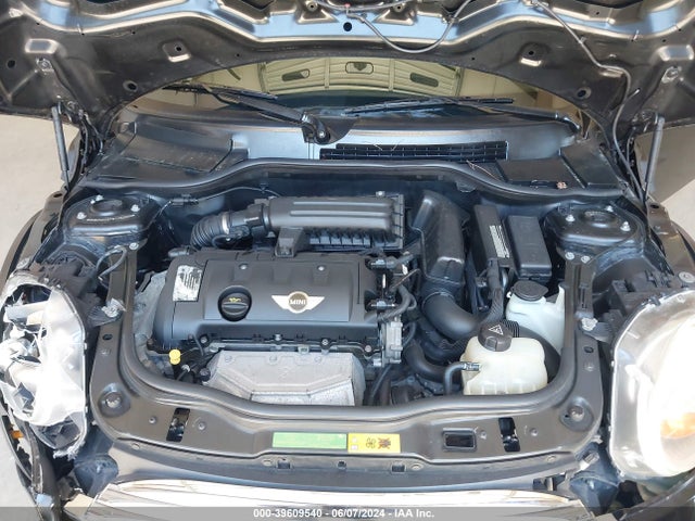 2011 MINI COOPER WMWZN3C57BT132639 Photo 9
