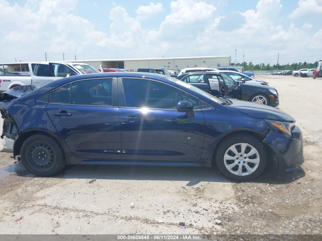 Toyota COROLLA LE 2022 5YFEPMAE0NP378870 Image 14