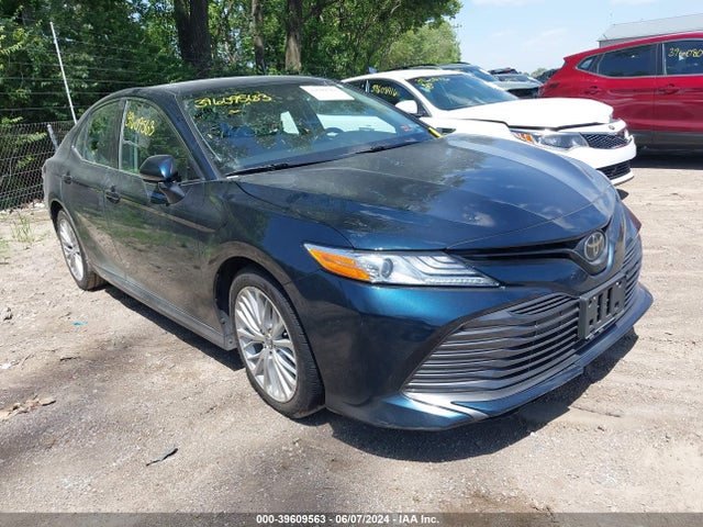 Toyota CAMRY XLE 2019 4T1B11HK0KU740673 main image