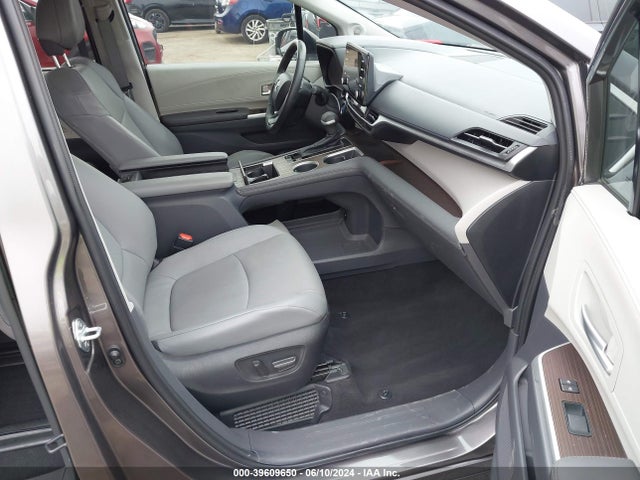Toyota SIENNA XLE 2022 5TDJRKEC2NS099367 Image 5