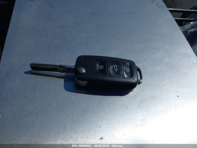 1VWAT7A30EC112295 Volkswagen Passat 1.8t S