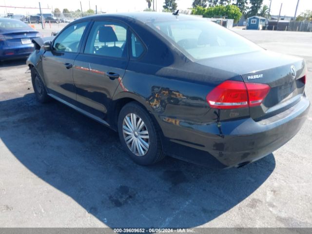 1VWAT7A30EC112295 Volkswagen Passat 1.8t S