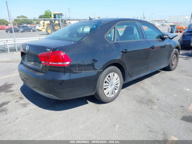 1VWAT7A30EC112295 Volkswagen Passat 1.8t S