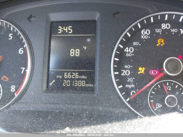 1VWAT7A30EC112295 Volkswagen Passat 1.8t S