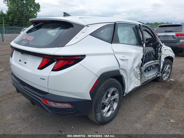 Hyundai TUCSON SE 2022 5NMJACAE8NH051024 Image 4