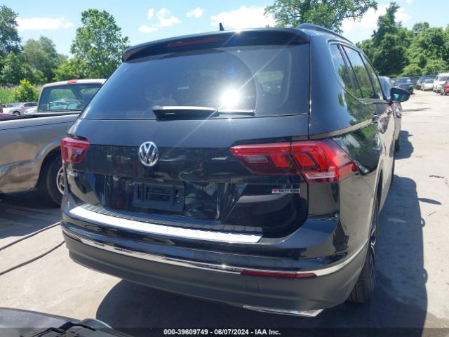 3VV2B7AX7MM021780 Volkswagen Tiguan 2.0t Se/2.0t Se R-line Black/2.0t Sel
