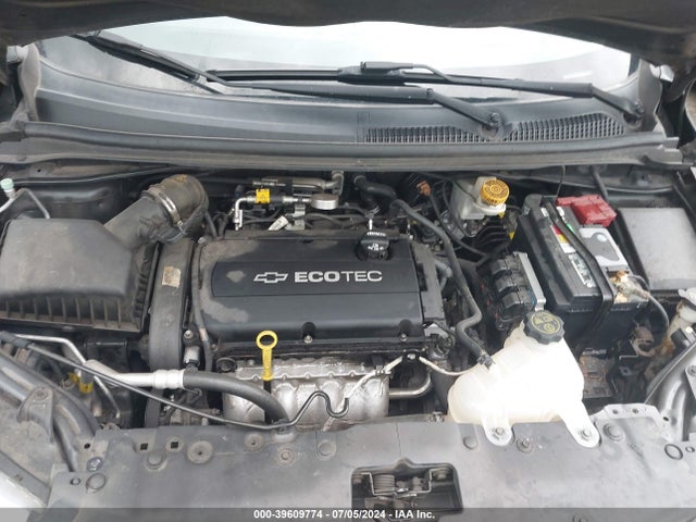 Chevrolet Sonic Ls Auto 2017 1G1JB5SH8H4163300 Image 10