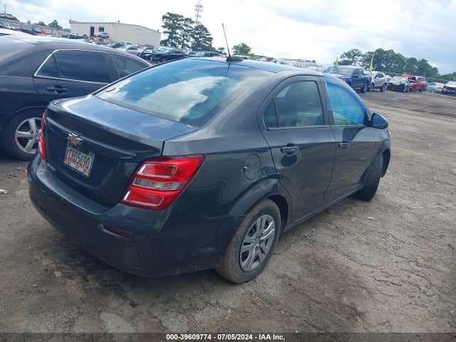 Chevrolet Sonic Ls Auto 2017 1G1JB5SH8H4163300 Image 4