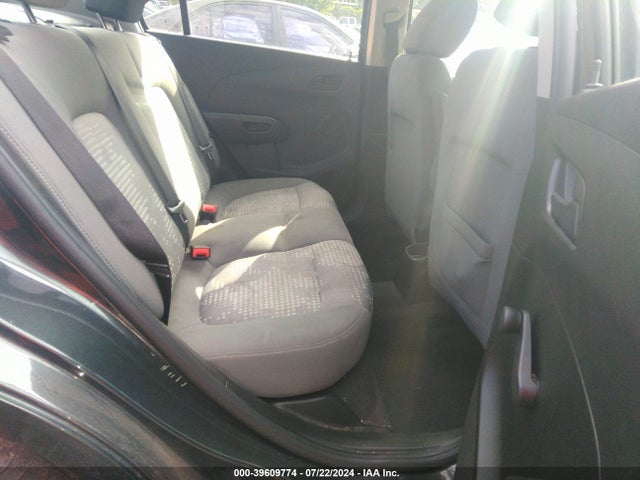 Chevrolet Sonic Ls Auto 2017 1G1JB5SH8H4163300 Image 8
