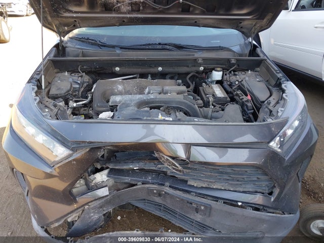 Toyota RAV4 LE 2019 2T3H1RFV1KW012518 Image 10