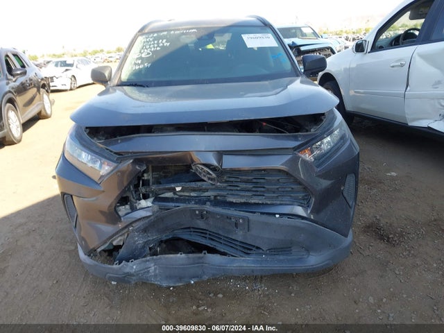 Toyota RAV4 LE 2019 2T3H1RFV1KW012518 Image 13