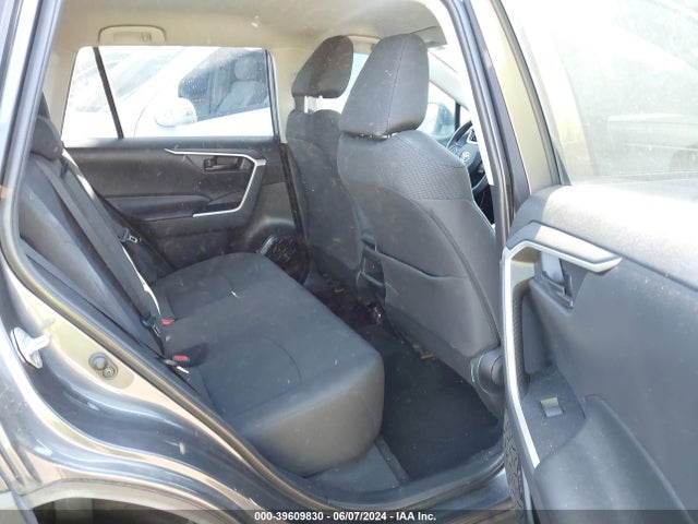 Toyota RAV4 LE 2019 2T3H1RFV1KW012518 Image 8