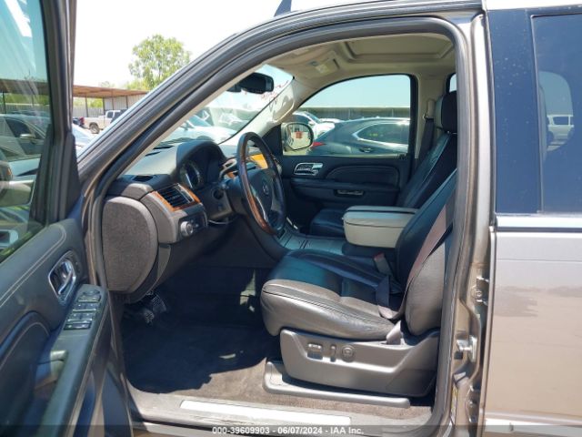 1GYS3DEF5ER202981 Cadillac Escalade Platinum
