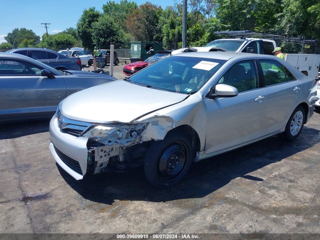 Toyota CAMRY LE 2014 4T4BF1FK4ER370276 Image 2