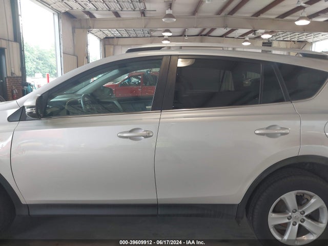 Toyota Rav4 Xle 2014 2T3WFREV9EW125048 Image 14