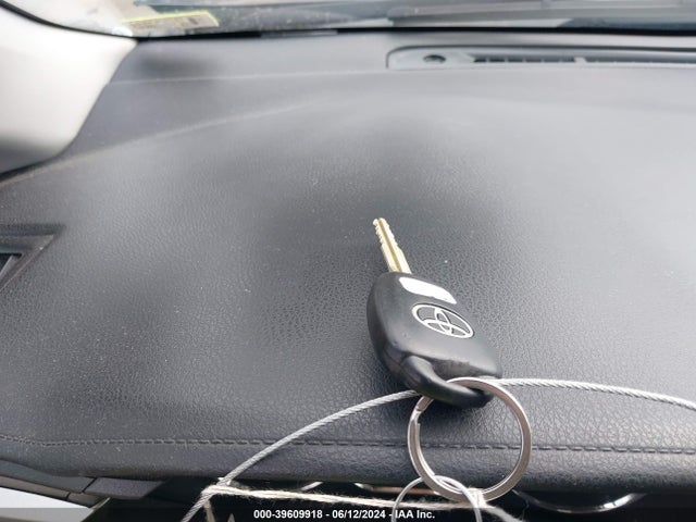 Toyota Corolla Le Plus 2014 2T1BURHE7EC085109 Image 11