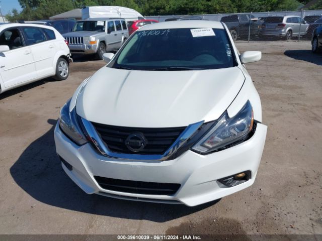 1N4AL3AP8JC138156 Nissan Altima 2.5 Sr