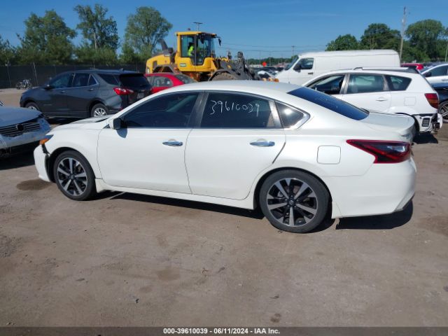 1N4AL3AP8JC138156 Nissan Altima 2.5 Sr